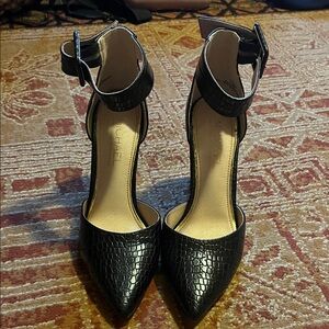 Michael Shannon black heels